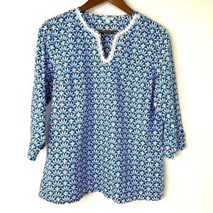 Talbots tunic top with 3/4 length sleeves and v-neck, 💯 cotton, petite size